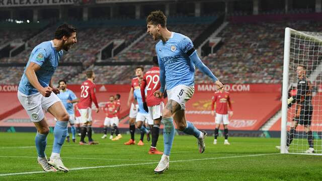 Manchester City voorkwam dat stadgenoot United de finale van de League Cup bereikte.