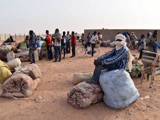 Niger pikt tientallen achtergelaten migranten op in de woestijn