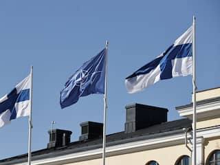 Finland zet historische stap en treedt officieel toe tot de NAVO