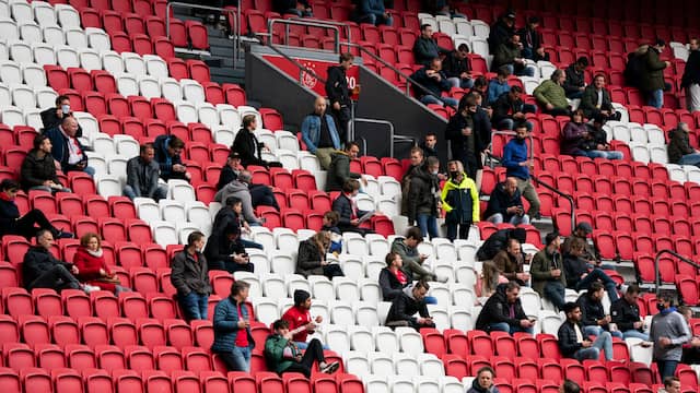 Bij de topper tussen Ajax en AZ zijn 7.500 toeschouwers welkom.