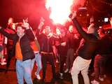 Groot feest op 'Oranjerotonde' in Apeldoorn na zege Nederland op WK