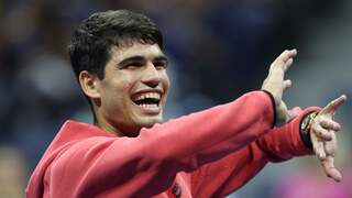 Alcaraz vertoont zangkunsten op US Open