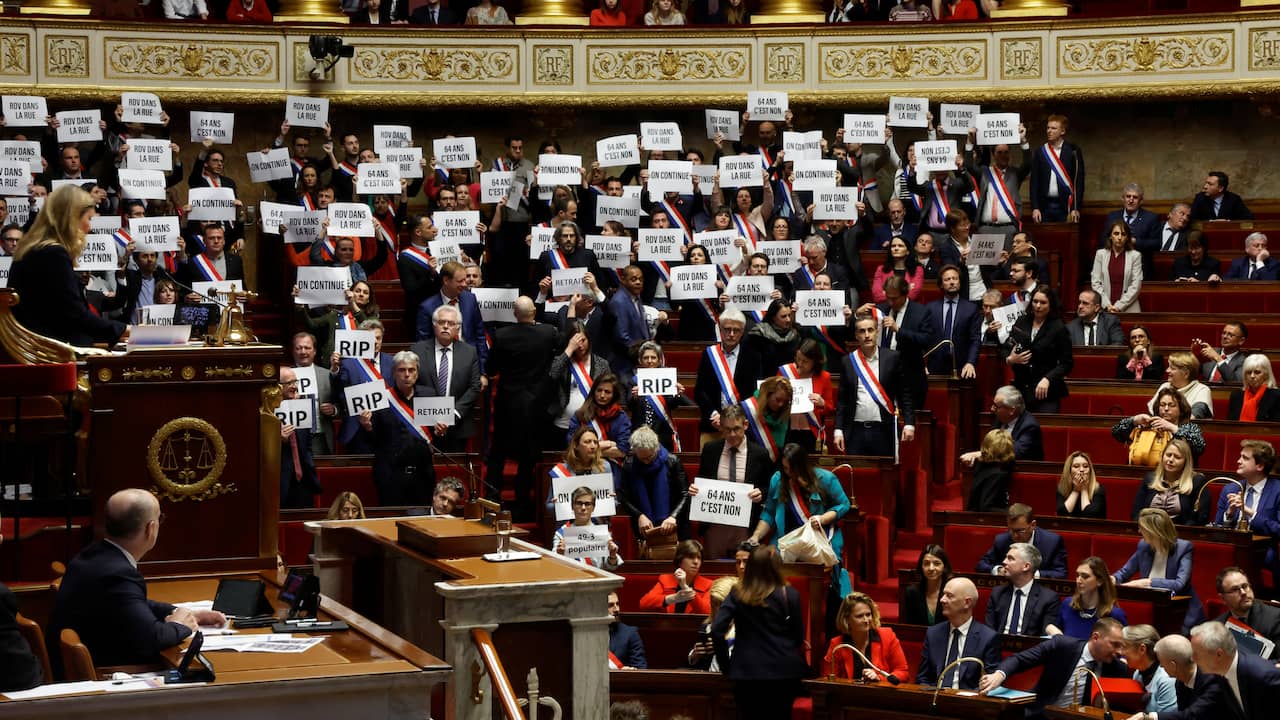 French Government Escapes No-Confidence Vote by a Narrow Margin on Pension Scheme | International News