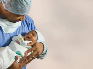 Aantal pasgeboren baby's dat ernstig ziek wordt van kinkhoest neemt snel toe