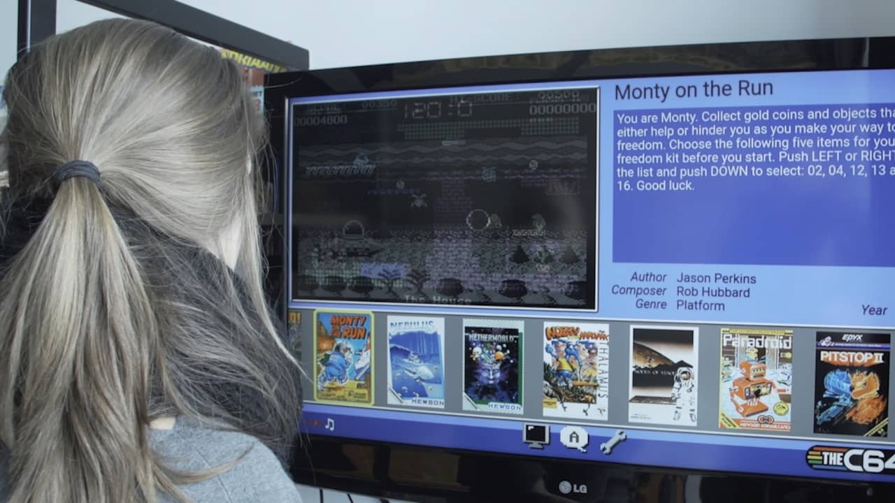 Beeld uit video: Miniversie Commodore 64 getoond in gamehotel
