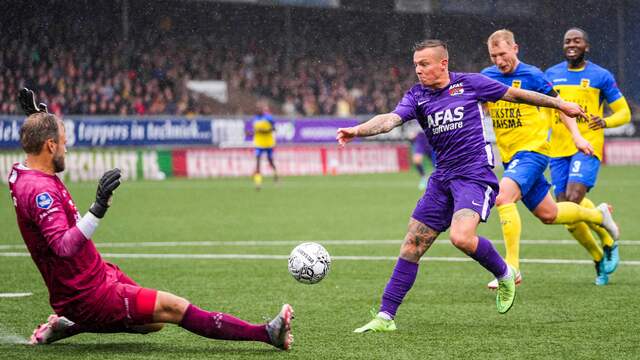 Jordy Clasie scoorde met een fraai stiftje tegen SC Cambuur.
