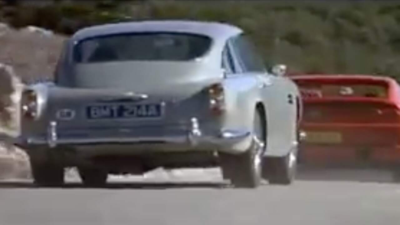 Beeld uit video: James Bond geeft Aston Martin de sporen