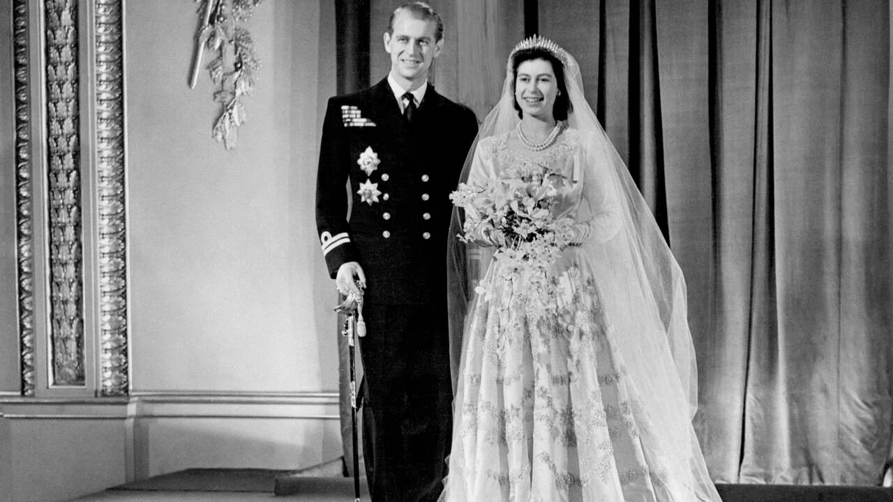 De Britse koningin trouwt op 20 november 1947 met prins Philip.