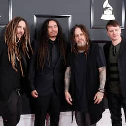 Korn-zanger Jonathan Davis door coronabesmetting in ademnood bij optredens