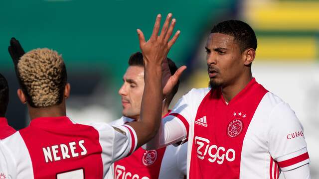 Sébastien Haller maakte de 1-2 in Sittard.