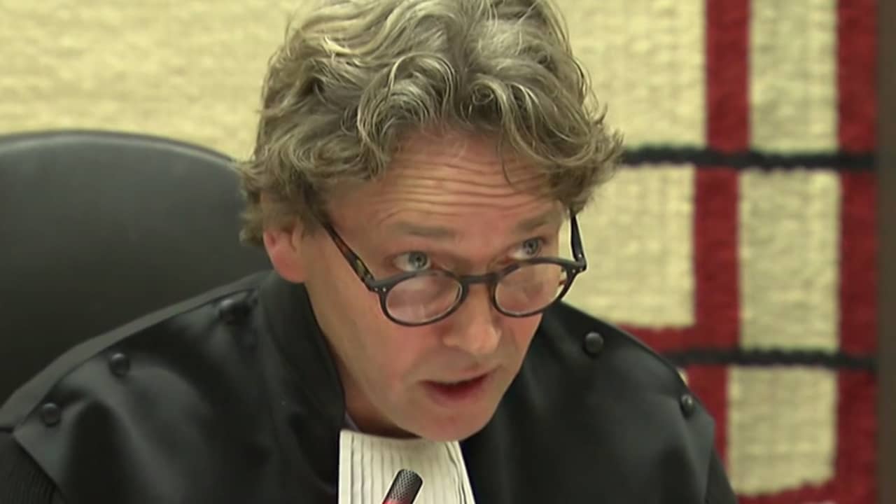 Beeld uit video: Rechter: 'Volkert van der Graaf hoeft niet terug naar gevangenis'