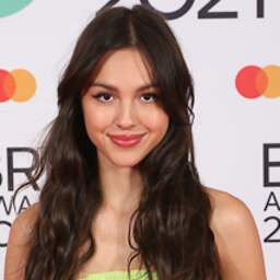 Wie is Olivia Rodrigo en wat maakte haar in korte tijd tot hitfenomeen?