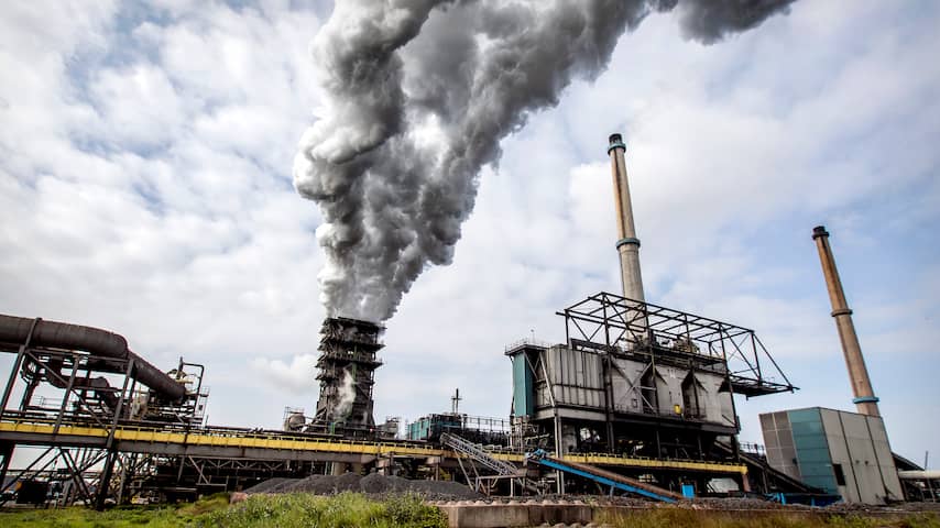 Fabriek Tata Steel stoot opnieuw grafiet uit bij Wijk aan Zee