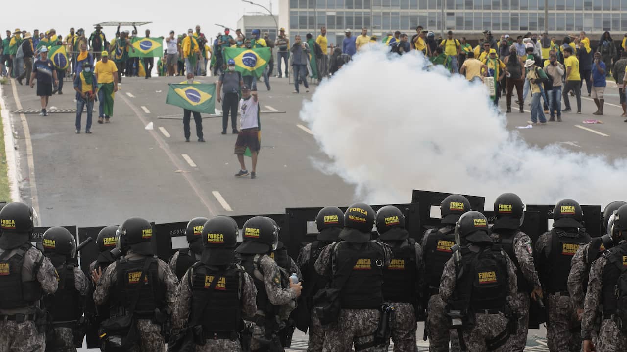Il partito di Bolsonaro espelle immediatamente i membri coinvolti nell’assalto |  All’estero