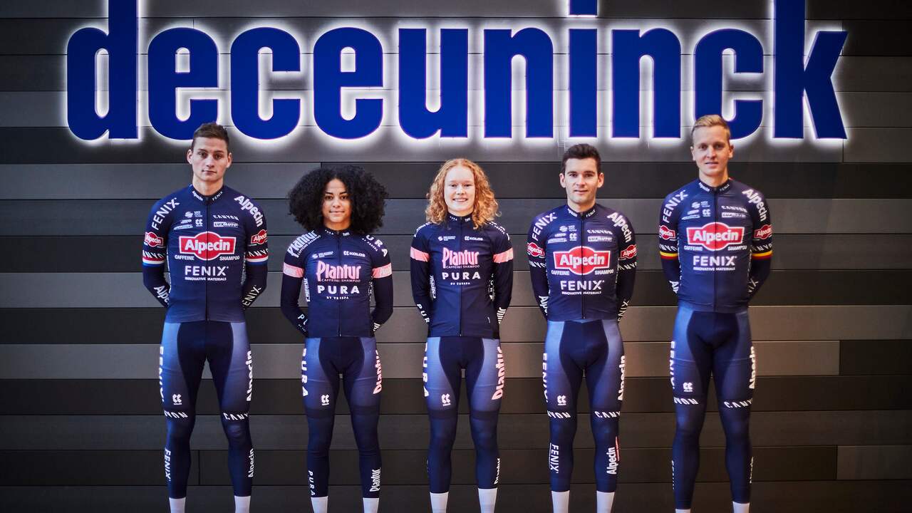 Alpecin en Fenix blijven de hoofdsponsoren van Mathieu van der Poel (links).