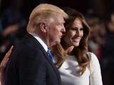 Trump met zijn vrouw Melania na haar speech.