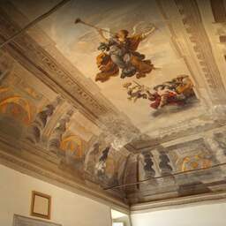 Geen bieders bij eerste veiling van villa met unieke Caravaggio-fresco