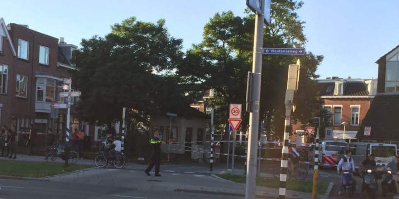 Grote politie-inval bij twee panden aan Utrechtse Wolff en Dekenplein