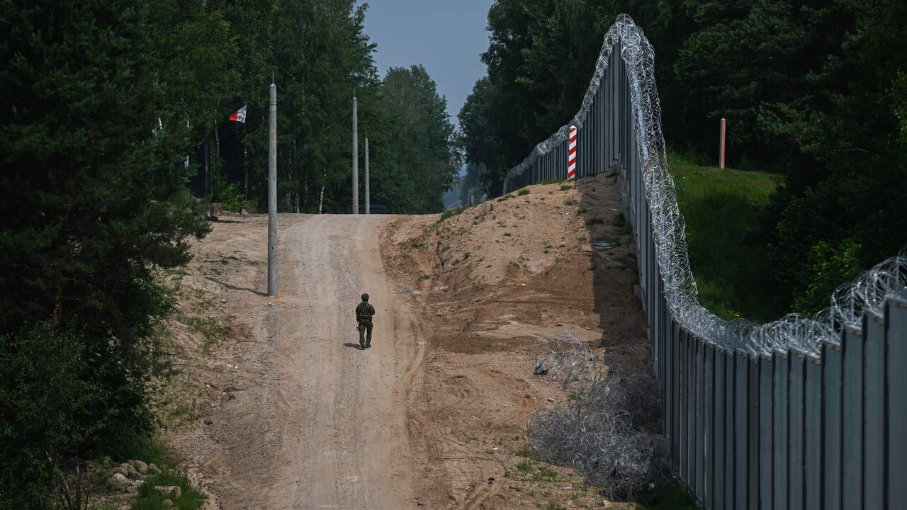 Стената на полско-беларуската граница.