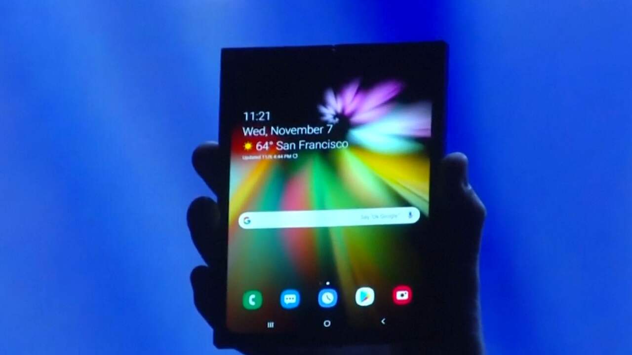 Beeld uit video: Samsung presenteert eerste opvouwbare scherm voor telefoons