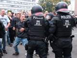 In het Duitse Chemnitz marcheren neonazi's naast bezorgde burgers