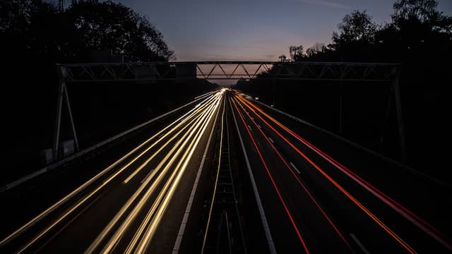 A67 deels dicht vanaf Eindhoven na ongeluk bij politieachtervolging. A67 deels dicht vanaf Eindhoven na ongeluk bij politieachtervolging.