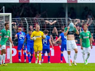 FC Emmen houdt dankzij zege in Dordrecht zicht op snelle rentree naar Eredivisie