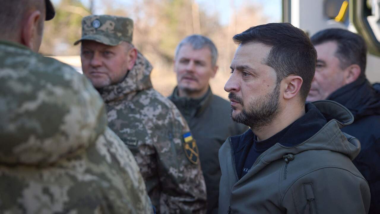 President Zelensky Warns Ukrainians about Russian Winter Offensive and Potential Power Outages