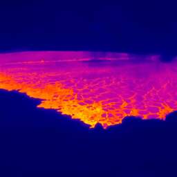 Video | Infraroodcamera filmt moment waarop vulkaan op Hawaï uitbarst