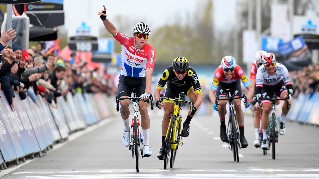 Het bizarre fietstalent van Mathieu van der Poel: 'Hij is in Mathieu van der Poel fietst dit seizoen met bijzondere