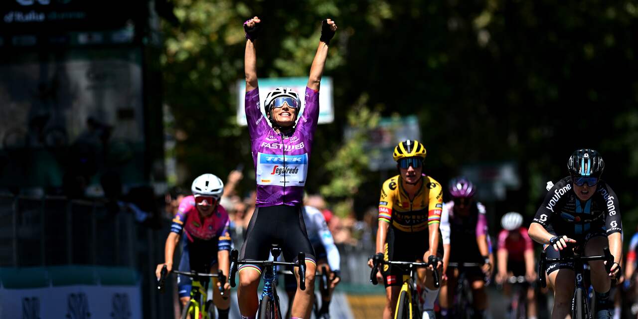 Wereldkampioene Balsamo troeft Vos af in sprint vierde etappe Giro Donne