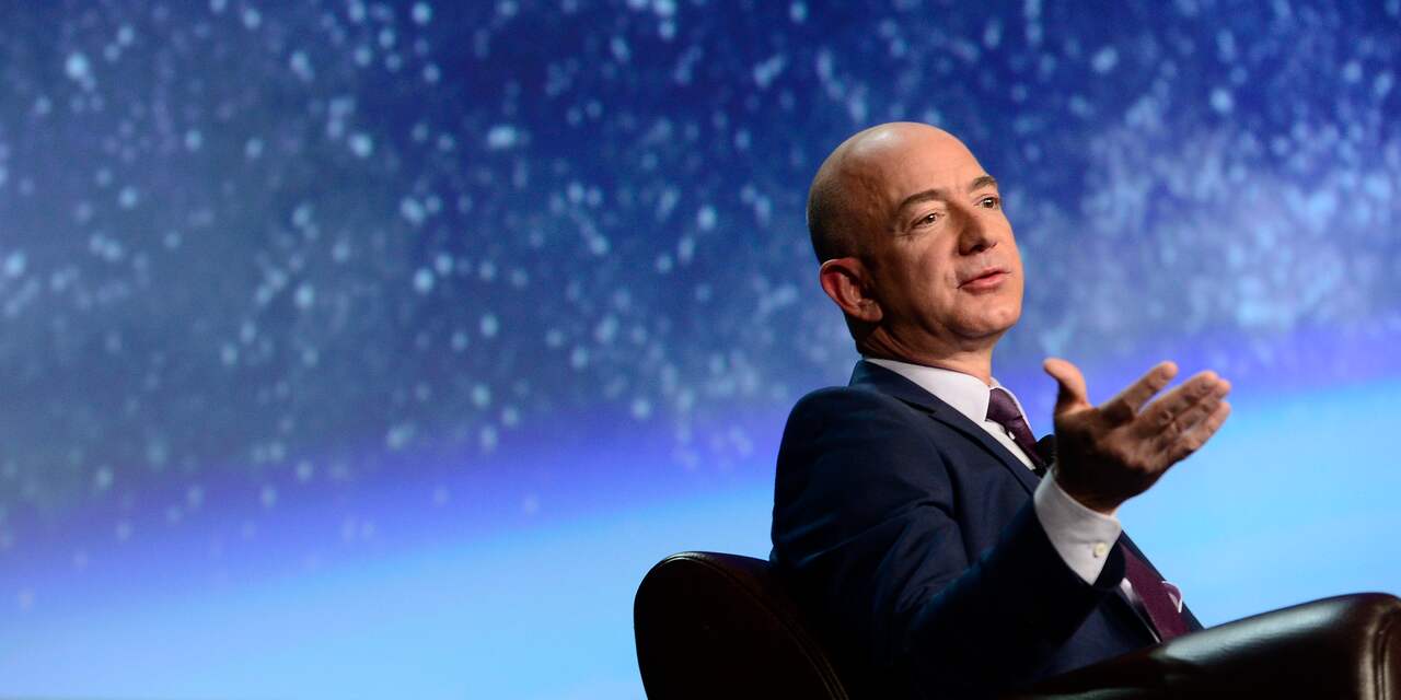 Bedrijf van Bezos bouwt commercieel ruimtestation en -hotel