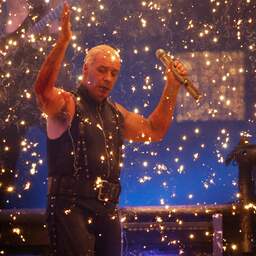 Rammstein mag van Raad van State vuurwerk gebruiken bij concerten