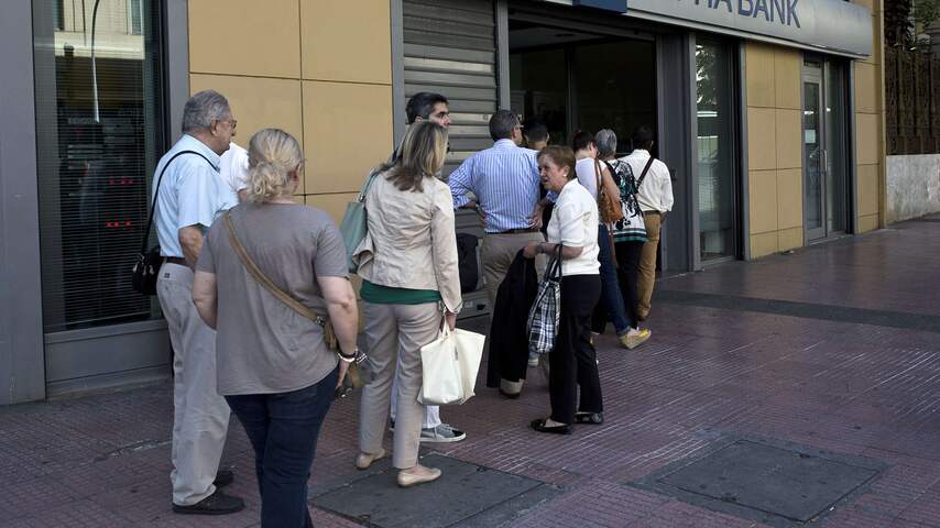 Rijen voor Griekse banken