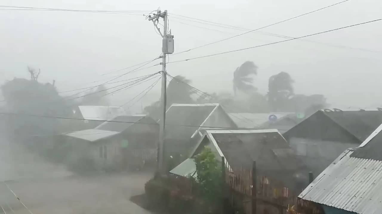 100.000 Filipino's geëvacueerd vanwege tyfoon Kammuri