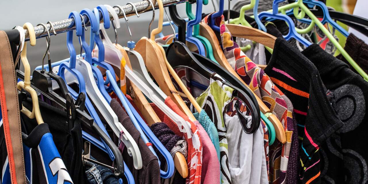 Gratis kleding en schoenen in het ziekenhuis voor armen