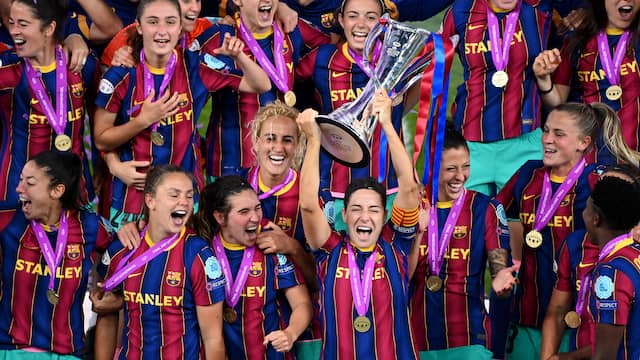 Vreugde bij Lieke Martens en haar ploeggenoten van FC Barcelona.