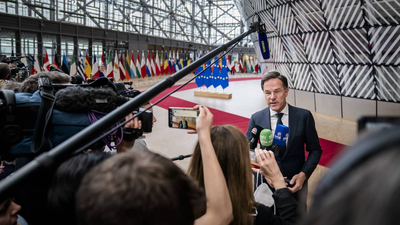 EU continues to bicker about oil boycott, Rutte emphasizes Dutch interests |  NOW