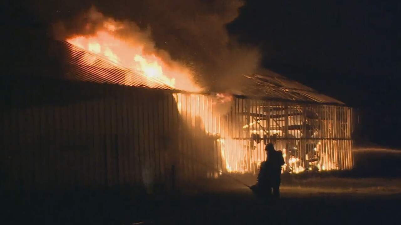 Grote brand in caravanstalling Nieuwerkerk