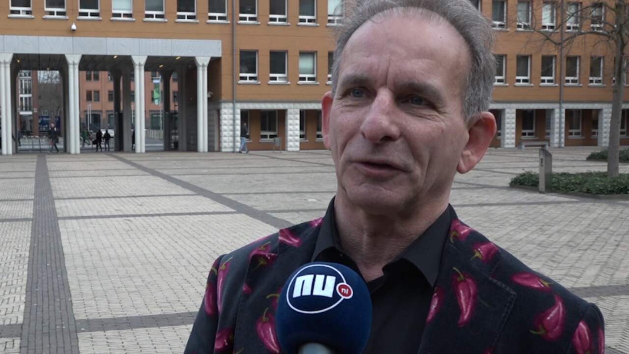 Beeld uit video: Vlemmix hoort uitspraak sekspopzaak: 'Het was een fantasie'