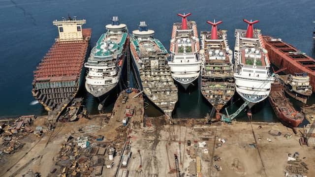 Recycling van cruiseschepen in Turkije vaart wel bij coronacrisis