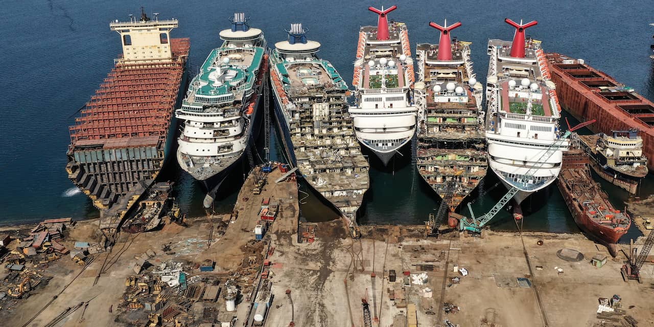 Recycling van cruiseschepen in Turkije vaart wel bij coronacrisis