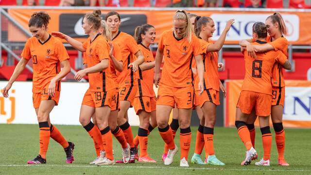 De Oranjevrouwen mochten zeven keer juichen tegen Noorwegen.