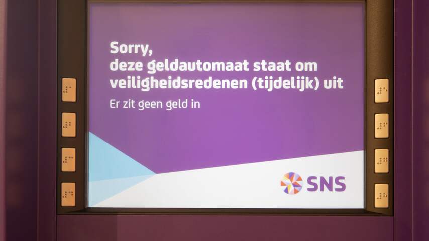 SNS sluit alle geldautomaten na vijf plofkraken in vier weken