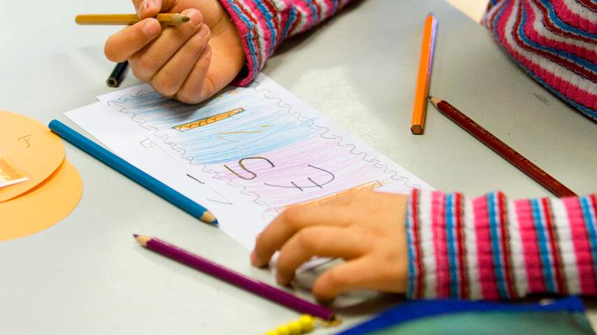 'Nederlandse ouders betalen kinderoppas het minst'