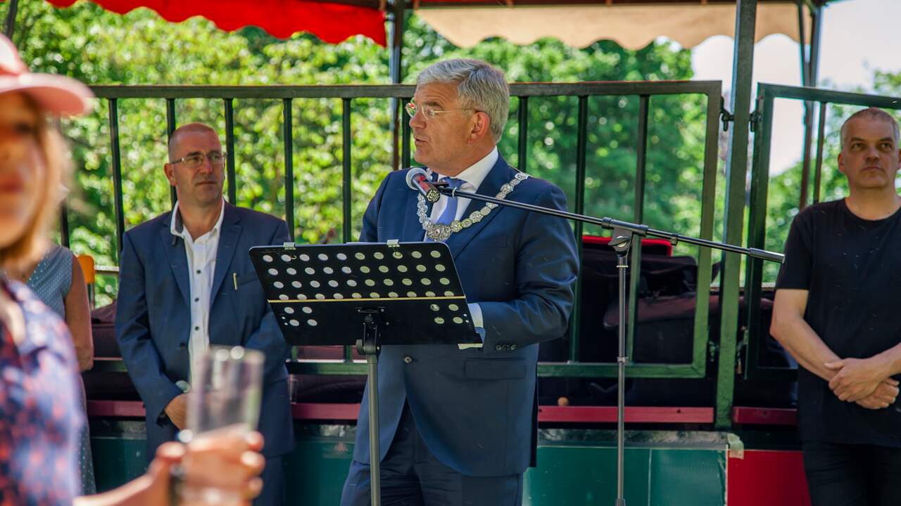 Burgemeester Jan van Zanen sprak bij de opening