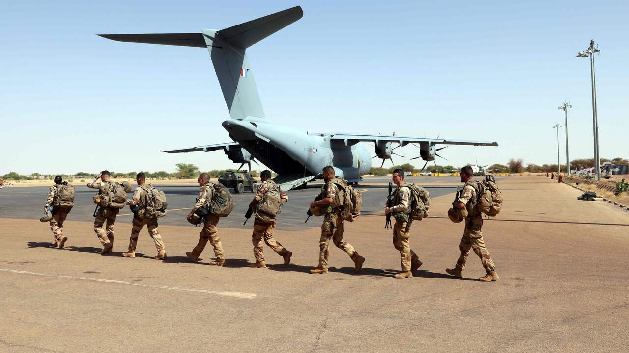 La France retire ses troupes du Mali après 9 ans, les pays européens mettent fin à leur mission |  À PRÉSENT