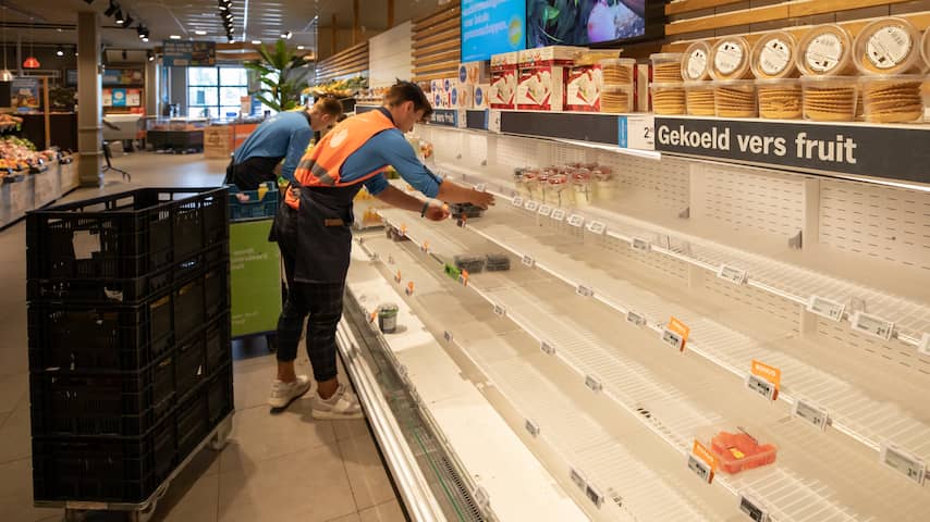 Verwachte sneeuw zorgt voor lege schappen in supermarkten
