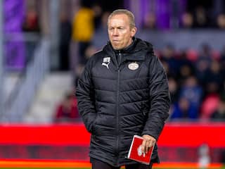 Boessen stopt na dit seizoen als trainer Jong PSV: 'Tijd voor nieuwe uitdaging'