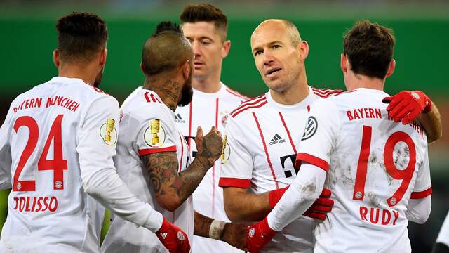 Robben viert zijn eerste goal